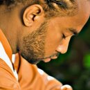 INSPIRATION COIFFURE : NATTES COLLÉES POUR HOMMES