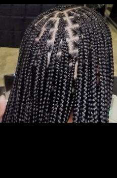 Knotless braids